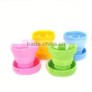 Eco-friendly Collapsible Silicone Cups With Lids thumbnail-1