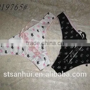 China Factory Wholesale Fancy Skull Printed Thongs Woman Sexy Panty thumbnail-1