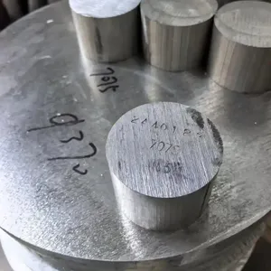 Solid High Quality Round Bar for Cutting Aluminum Alloy thumbnail-4