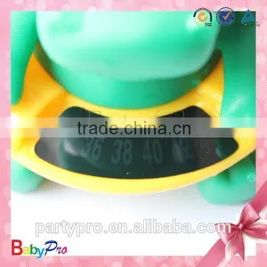 2015 Wholesales Green Crocodile Shape Baby Bath Thermometer thumbnail-4