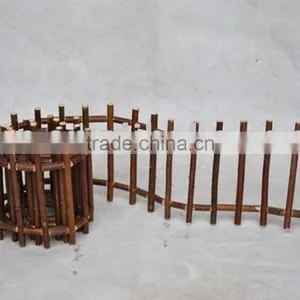 Natural Folding Willow Fence thumbnail-1