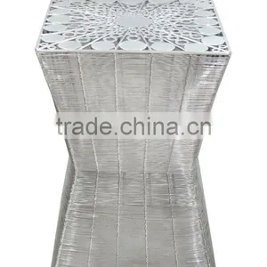 Metal Wire Stool thumbnail-1