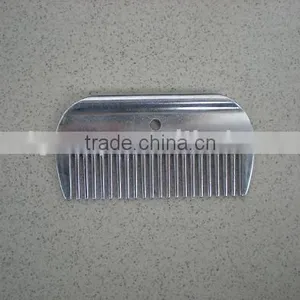 Horse Comb thumbnail-1