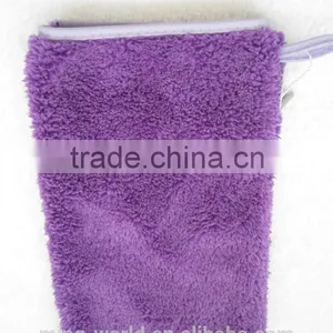 High Margin Multi-Purpose Microfiber Wash Mitt thumbnail-2