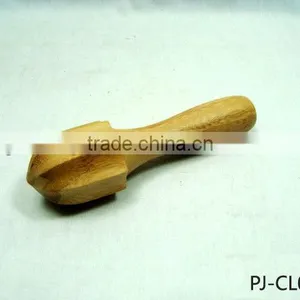 Wooden Lemon Squeezer thumbnail-1