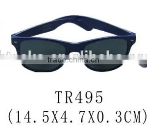 Promotional Cheap Custom Logo Fashion Plastic Sunglasses Party Sunglasses thumbnail-1