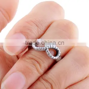 Fashion 18 Carat White Gold Diamond Ring Fashion Style for Girl thumbnail-3