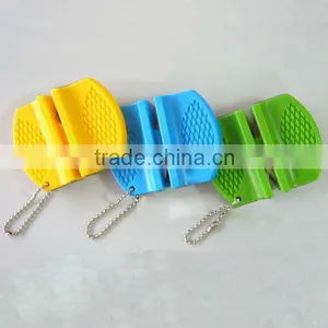 New Mini Ceramic Knife Sharpener Camp Kitchen Pocket Sharpening Tool Quality Choice thumbnail-6