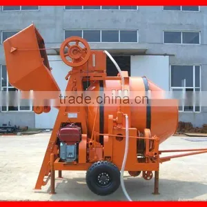 4 Wheels Diesel Concrete Mixer With Hydraulic System thumbnail-1