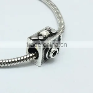 Wholesale 2015 New Style Camera Shape DIY Anti-silver Creative Bracelets Accessories Metal Zinc Alloy Beads With Holes thumbnail-1