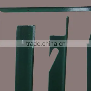 T-Post With Horn thumbnail-1