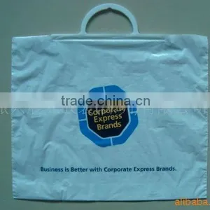 Plastic Clip Closed Handle Gift Bag thumbnail-1