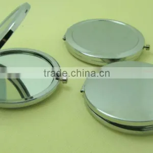 Sliver Home Big Round Metal Compact Mirror thumbnail-3