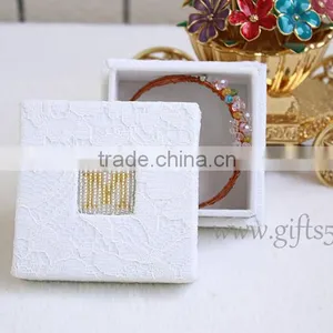 Latest Design Lace Fabric Jewelry Box Bracelet Box With Beaded Name Plate of M thumbnail-1