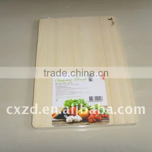 Handmade Cutting Board With Simple Design thumbnail-6
