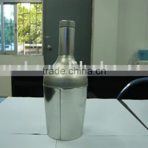 Wine Bottle Shaped Tin thumbnail-1