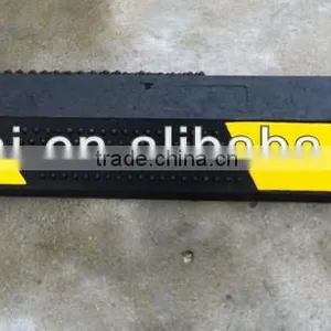 Plastic Road Wheel Stop thumbnail-1