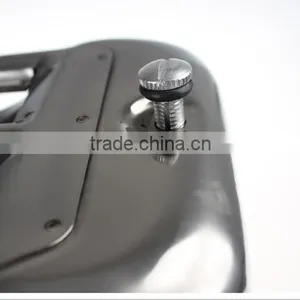 20l Litter Jerry Can With Jerry Can Spout and UN Certifications thumbnail-5