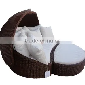 Rattan Outdoor Garden Daybed thumbnail-2