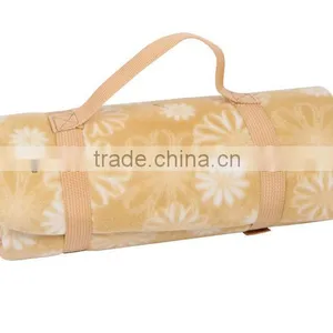 2014 New Design Waterproof Folding Travel Picnic Blanket thumbnail-1