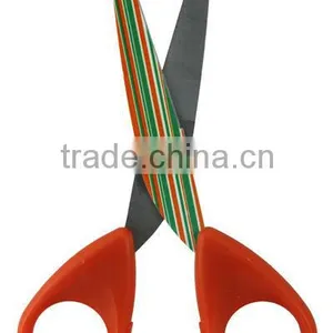 5.25'' Metal Office Scissor With Plastic Handle thumbnail-1