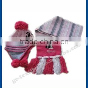 Earmuff Hat and Scarf thumbnail-1