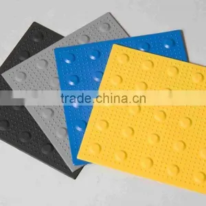 Large Plastic Bathroom Footpath Tile thumbnail-3