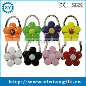 Different Colors Metal With Plastic Flower Plastic Bag Hanger thumbnail-1