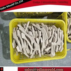Auto Handle Gas Injection Mold thumbnail-5