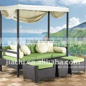 Luxurious Rattan Furniture 2013 thumbnail-1