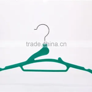 Velvet Flocked Clothes Hanger thumbnail-2