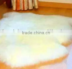Sheepskin Rug thumbnail-2