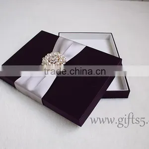 High Quality Elegant Custom Handmade Wedding Invitation Gift Boxes thumbnail-3