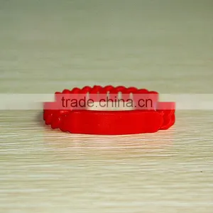 Custom Silicone Wristband With Twist Bracelet thumbnail-4