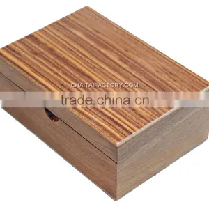 Natural Wood PLAYING CARD BOX thumbnail-1