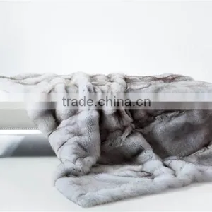 Wholesale Genuine Fox Fur Blanket With Pillows From China thumbnail-2