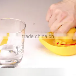 Silicone Manual Lemon Citrus Juicer thumbnail-2