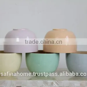 Round Colored Lacquer Footed Bamboo Salad Bowl thumbnail-1