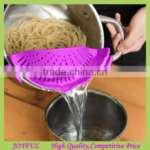Clip-on Silicone Strainer for Draining Food While Cooking Snap Pan Strainer thumbnail-1