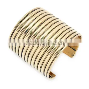 Golden Bracelet thumbnail-1