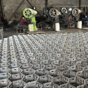 Hexagonal Cellular Mesh Grating Big Mud Claw Tortoise Shell Mesh Welded Manufacturer's Refractory Anchors for Lining Cutting thumbnail-4