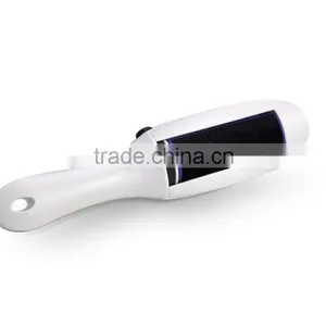 EASY USE BRUSH MAGIC DUST CLEANING BRUSH FOR CLOTH thumbnail-2