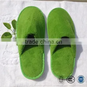 Wholesale Green Hotel Coral Fleece Winter Super Warm Slipper Bathroom Slippers thumbnail-1