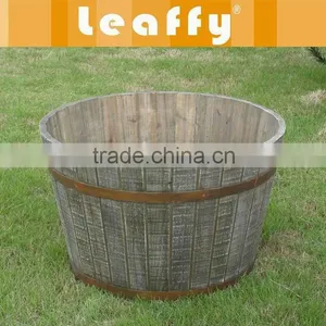 LEAFFY-Antique Wooden Barrels thumbnail-1