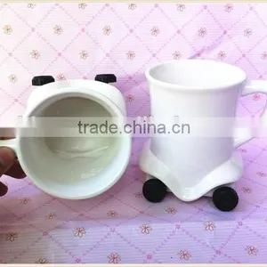 2015 Creative Car Shape Mug Has Wheel thumbnail-2