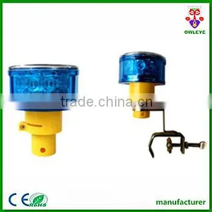 LED Solar Powered Temporary Road Light Used on Guardrail thumbnail-2