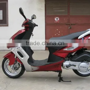 Good Looking and Quality Gas Scooter thumbnail-3