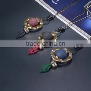 New Autumn Winter Design Long Sweater Necklace Bead Hoop Leaf Pendant Necklace Geomotric Necklace thumbnail-1