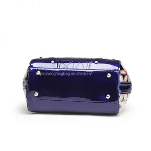 New Wave Korean Version of the Wild Messenger Shoulder Bag thumbnail-2