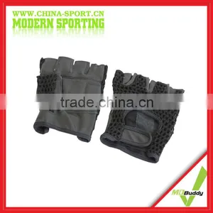 Best Quality Baseball Training Gloves for Sale thumbnail-1